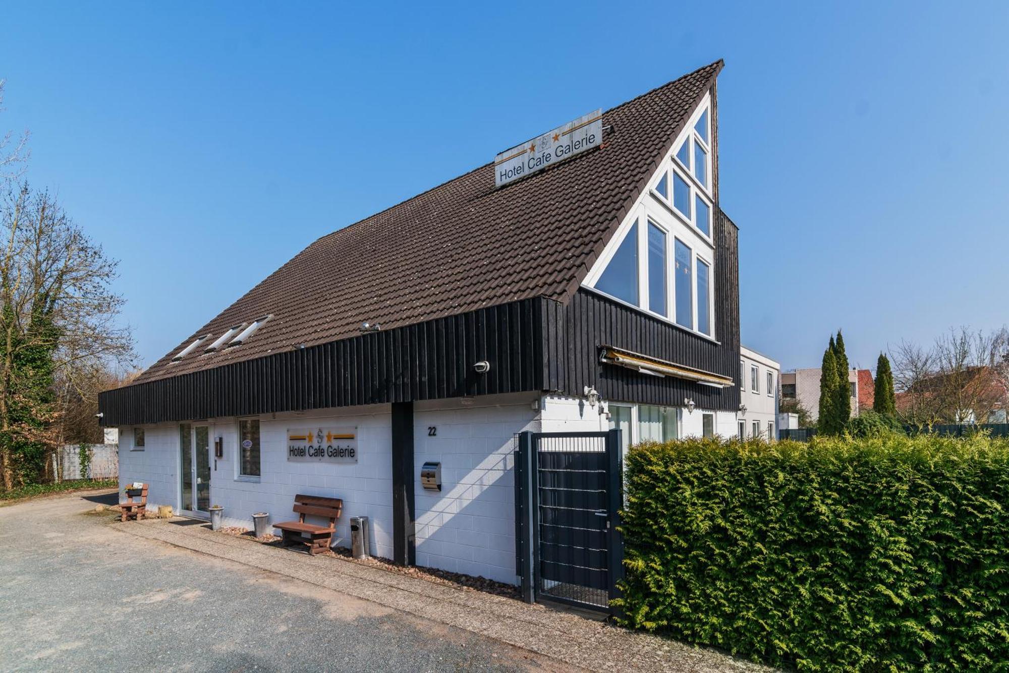 Hotel Cafe Galerie - Smart Tv - Free Parking Garbsen Exterior foto